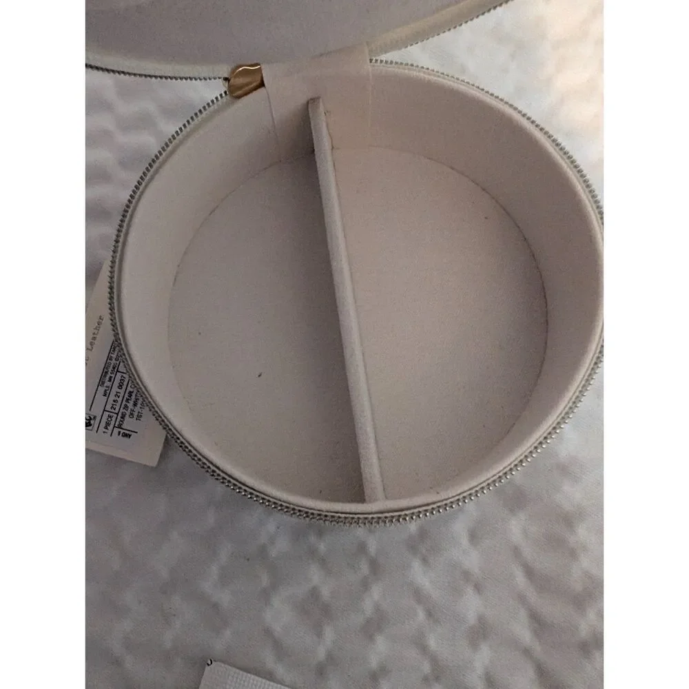 A New Day Women's Off White Round Pearl Travel Zip Jewelry Box